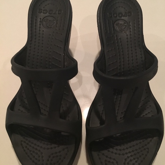 Crocs Size 8 listing is for both💃🏻👠 - Picture 6 of 8